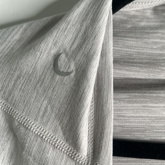 ZYIA active gray top size medium active wear - Picture 10 of 11